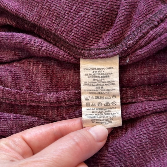 We the Free Free People Split-back Turtleneck Small - Picture 6 of 6